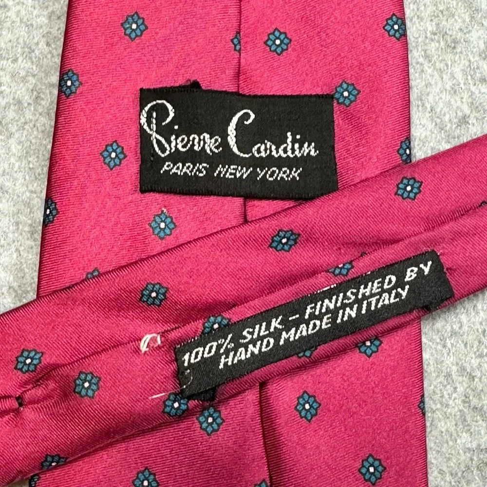 Pierre Cardin 100% Silk Tie Italy Pink Geometric Floral Necktie 57x3.4in